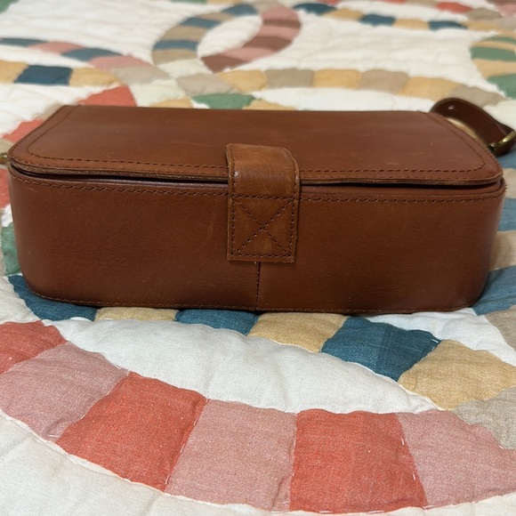 Madewell The Transport Flap Shoulder Bag - Picture 3 of 8